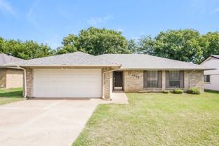 3400 Meadowmoor St - Photo 1 of 1