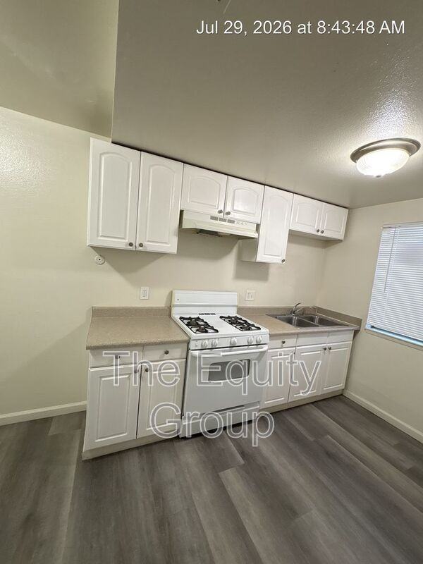 402 N West St - Photo 5 of 17