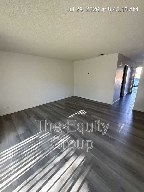402 N West St - Photo 6 of 17