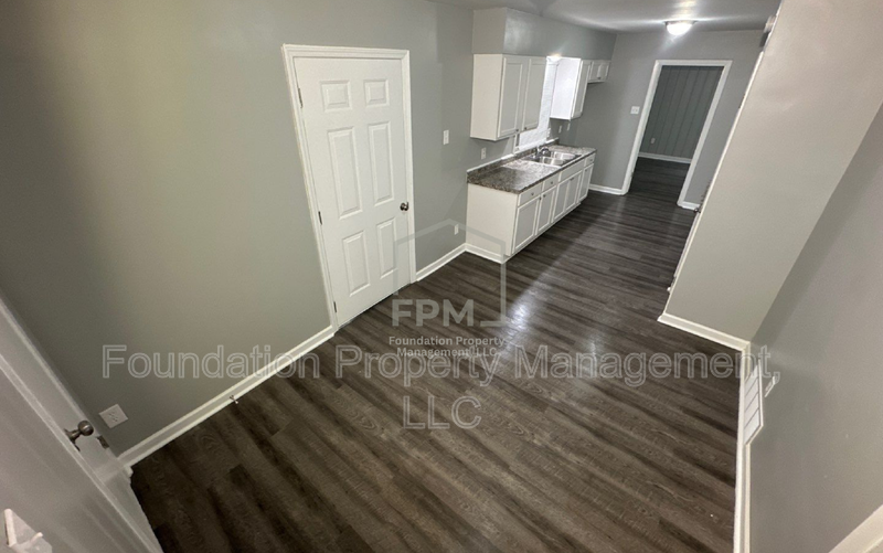 1617 Haywood Ave - Photo 5 of 18