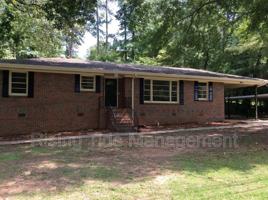 featured image of 605 Valley Dr