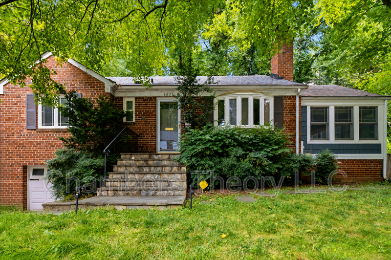 3635 Vacation Ln - Photo 2 of 39