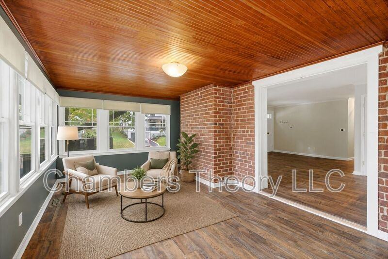 3635 Vacation Ln - Photo 5 of 39