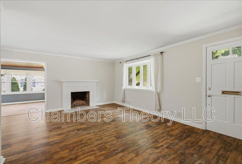 3635 Vacation Ln - Photo 7 of 39