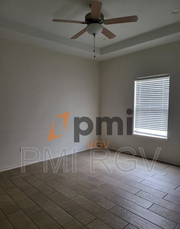 5600 Nightingale Ave #3 - Photo 7 of 25