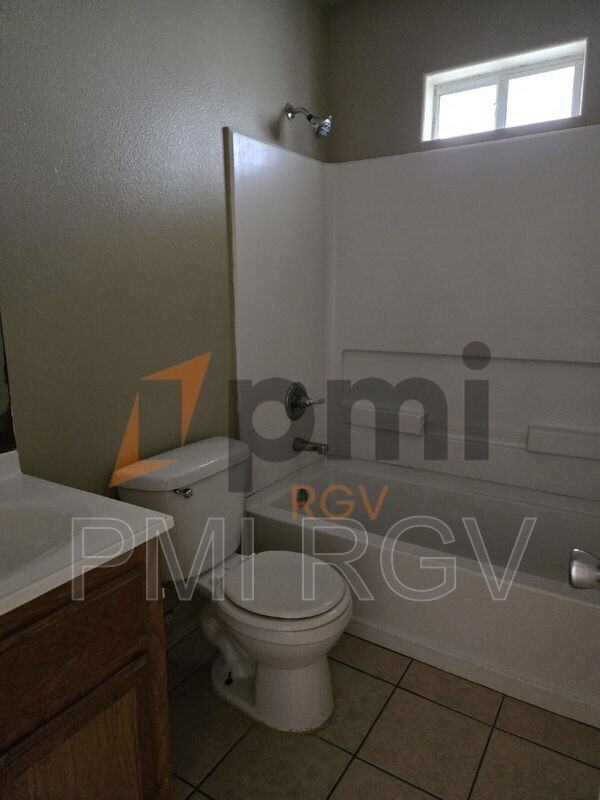 2904 N 32nd St #1 - Photo 7 of 10