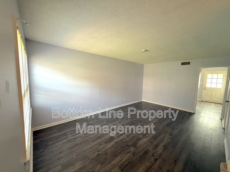 4633 Old Lantern Way - Photo 6 of 14