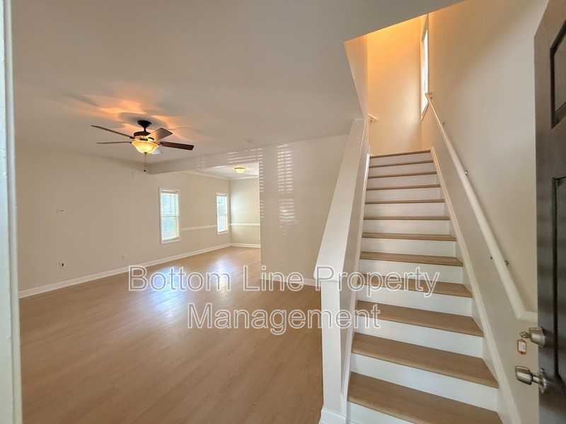 13129 Windy Lea Ln - Photo 3 of 20