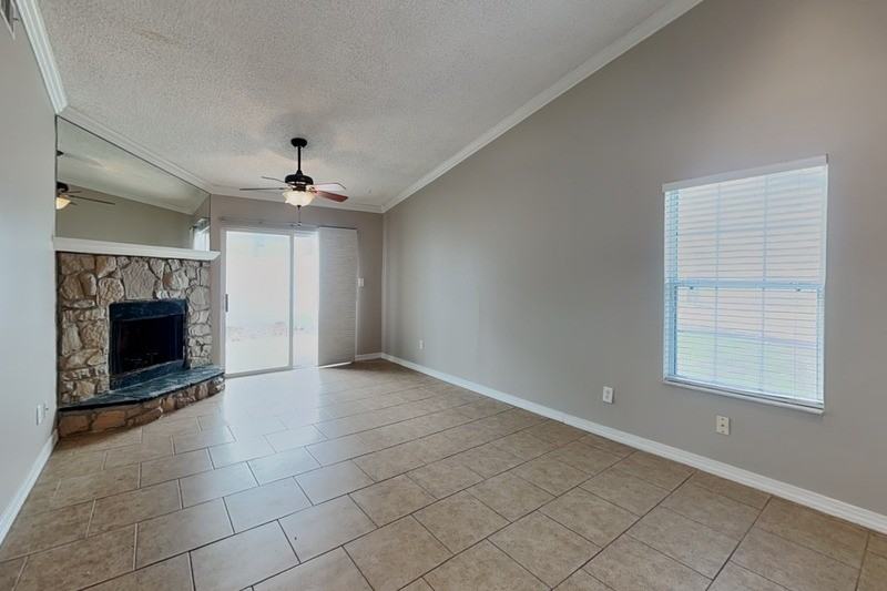 111 Hidden Arbor Ct - Photo 6 of 18