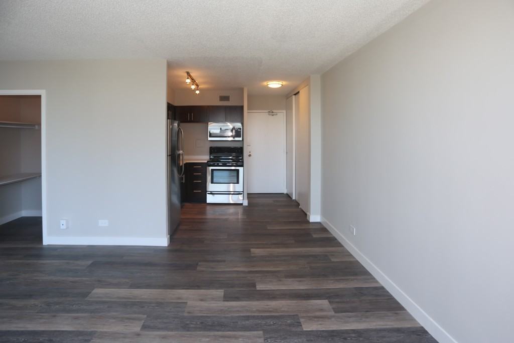 5600 N Sheridan Rd #7C - Photo 4 of 14