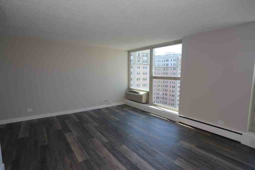 5600 N Sheridan Rd #7C - Photo 7 of 14