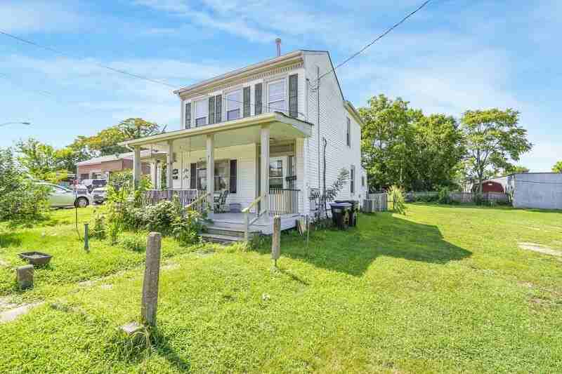 621 Lafayette Blvd - Photo 3 of 19