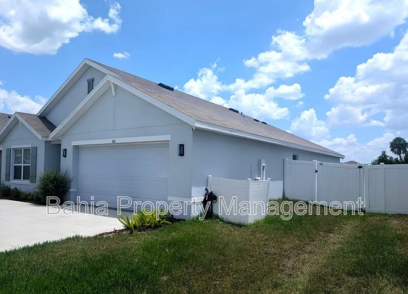801 Ace Outlaw Ave - Photo 3 of 25