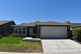 524 Janell Ct - Photo 1 of 1