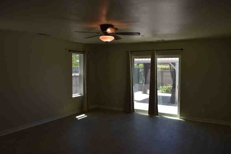 524 Janell Ct - Photo 7 of 37
