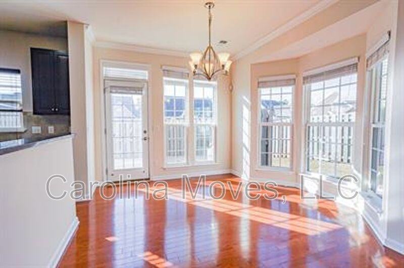 414 Christiane Way - Photo 7 of 19