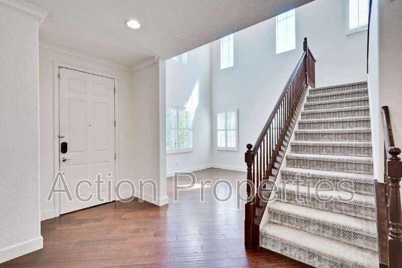 675 W Esplanade Dr - Photo 3 of 38