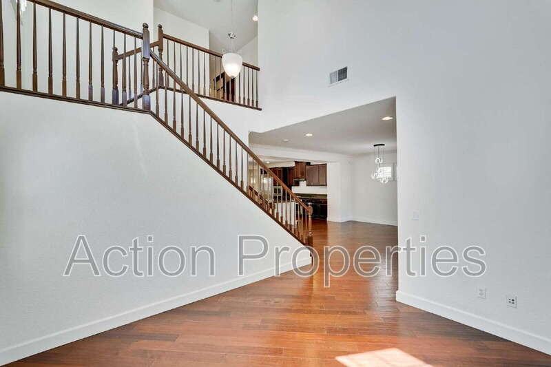 675 W Esplanade Dr - Photo 4 of 38