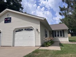 featured image of 5215 W Harp Hollow Rd