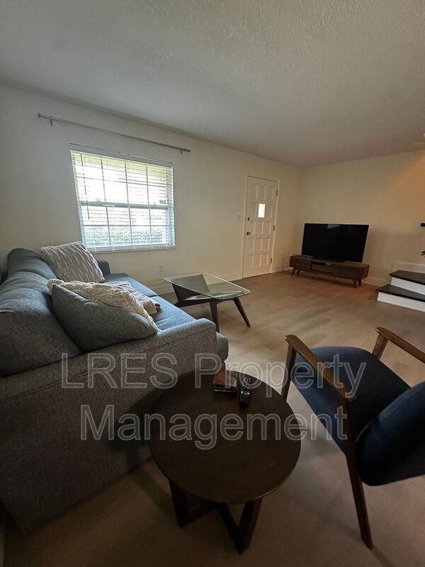 3104 Harrison Ave #11 - Photo 7 of 40