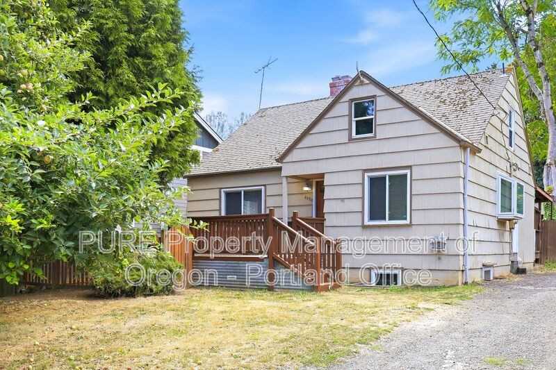 6320 Ne Simpson St - Photo 2 of 38
