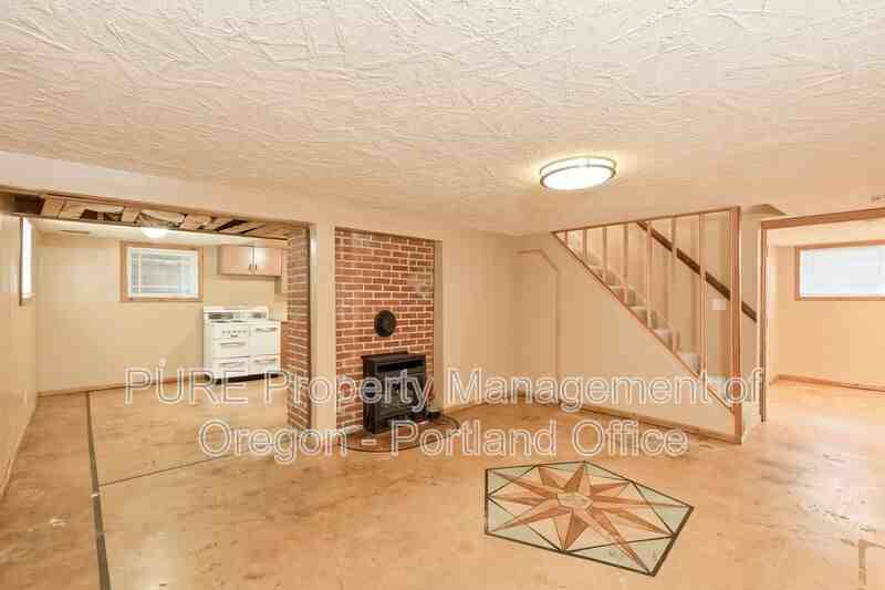 6320 Ne Simpson St - Photo 7 of 38