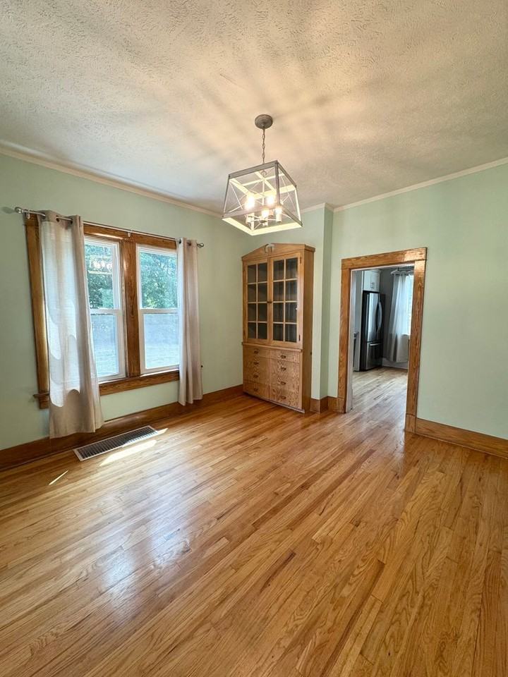 3403 Arbor St - Photo 7 of 29