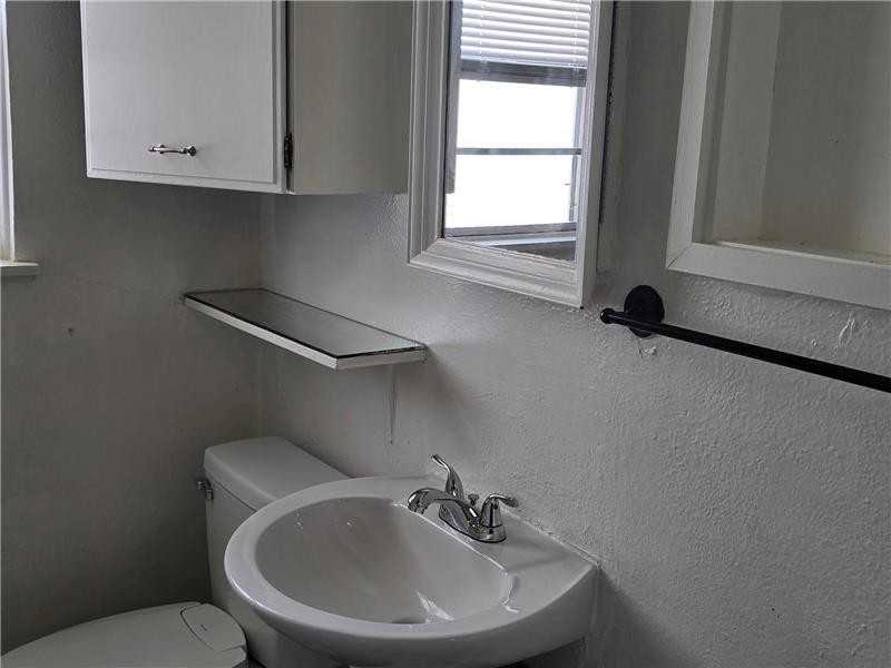 5408 Joe Sayers Ave - Photo 6 of 17