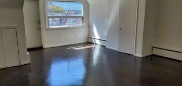 featured image of 88 Yorkville Avenue #3