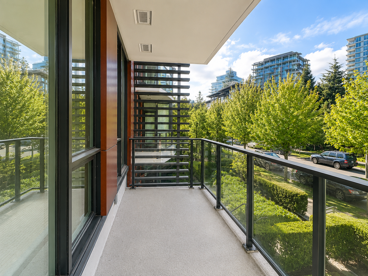 5638 Birney Avenue - Photo 6 of 15