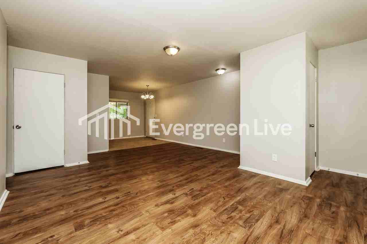 340 Madora Ave - Photo 3 of 15