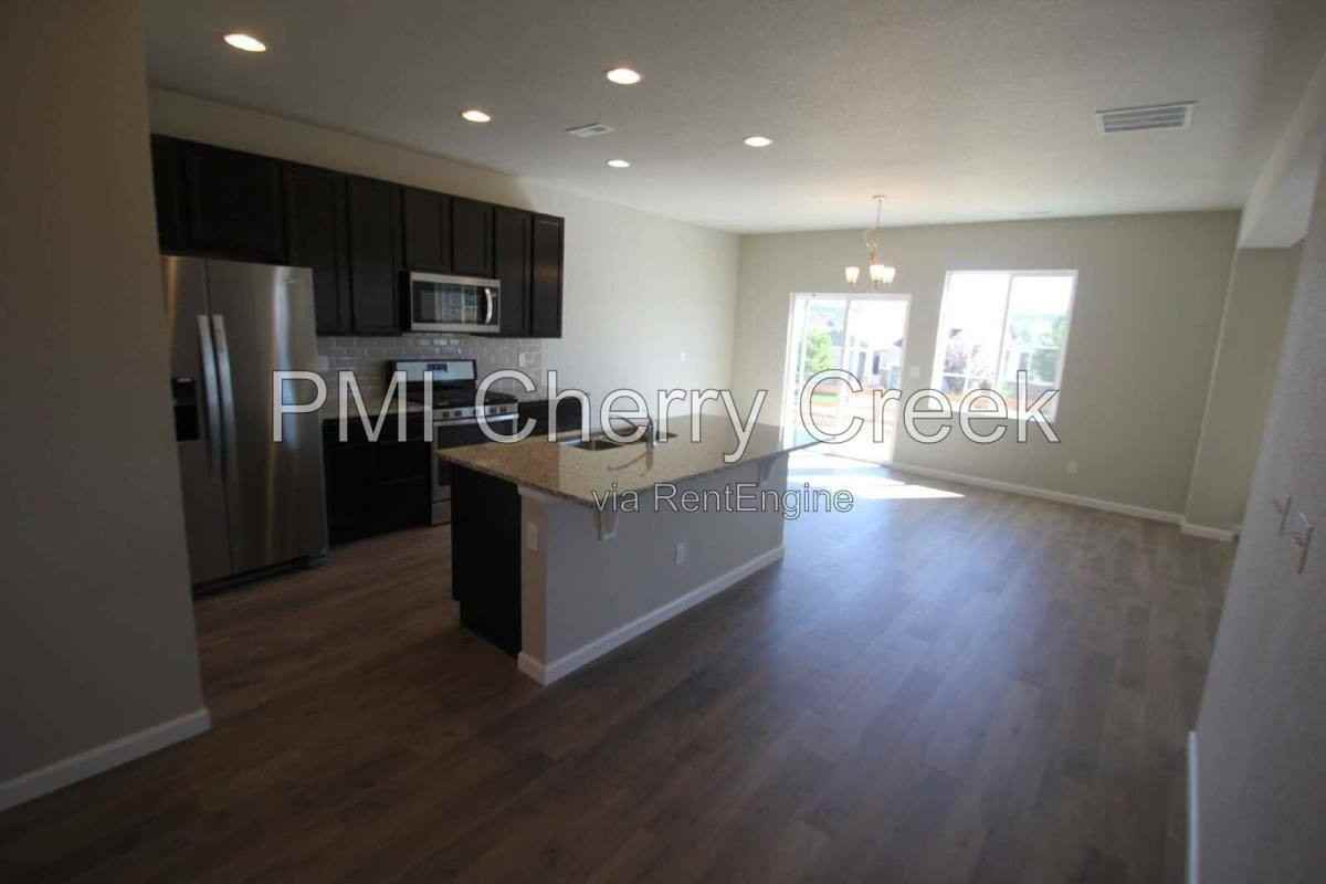 3488 Swabuck Pl - Photo 3 of 10
