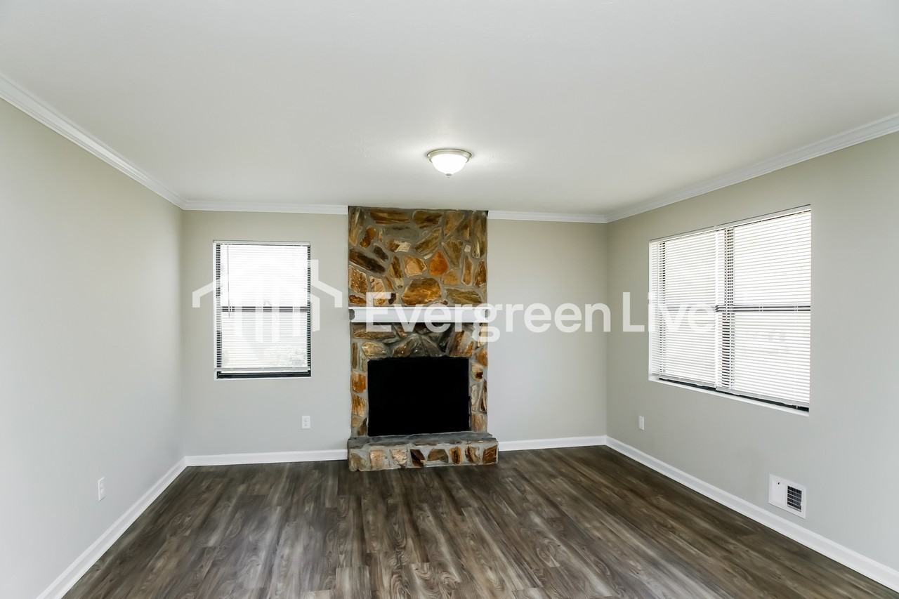 5821 Angela Ct - Photo 2 of 13