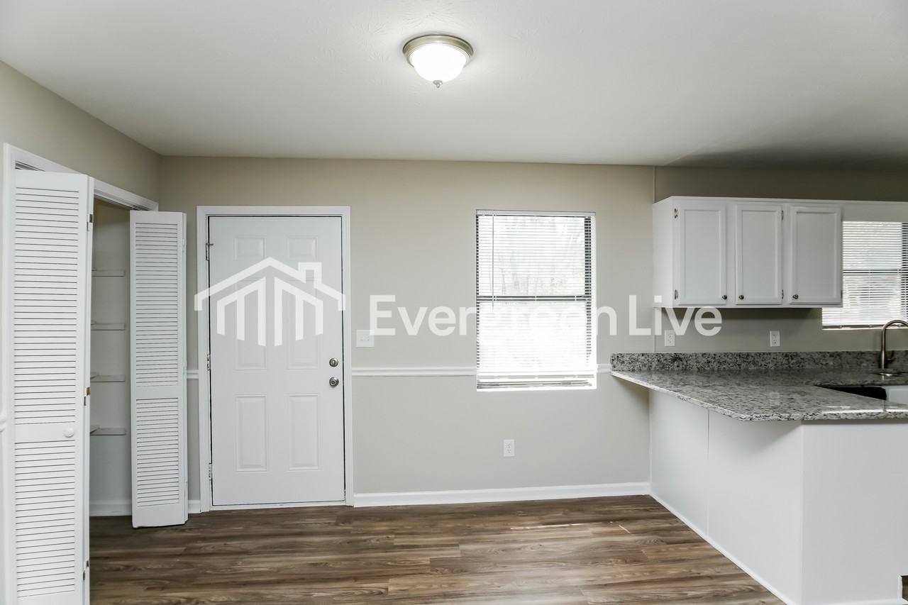 5821 Angela Ct - Photo 3 of 13