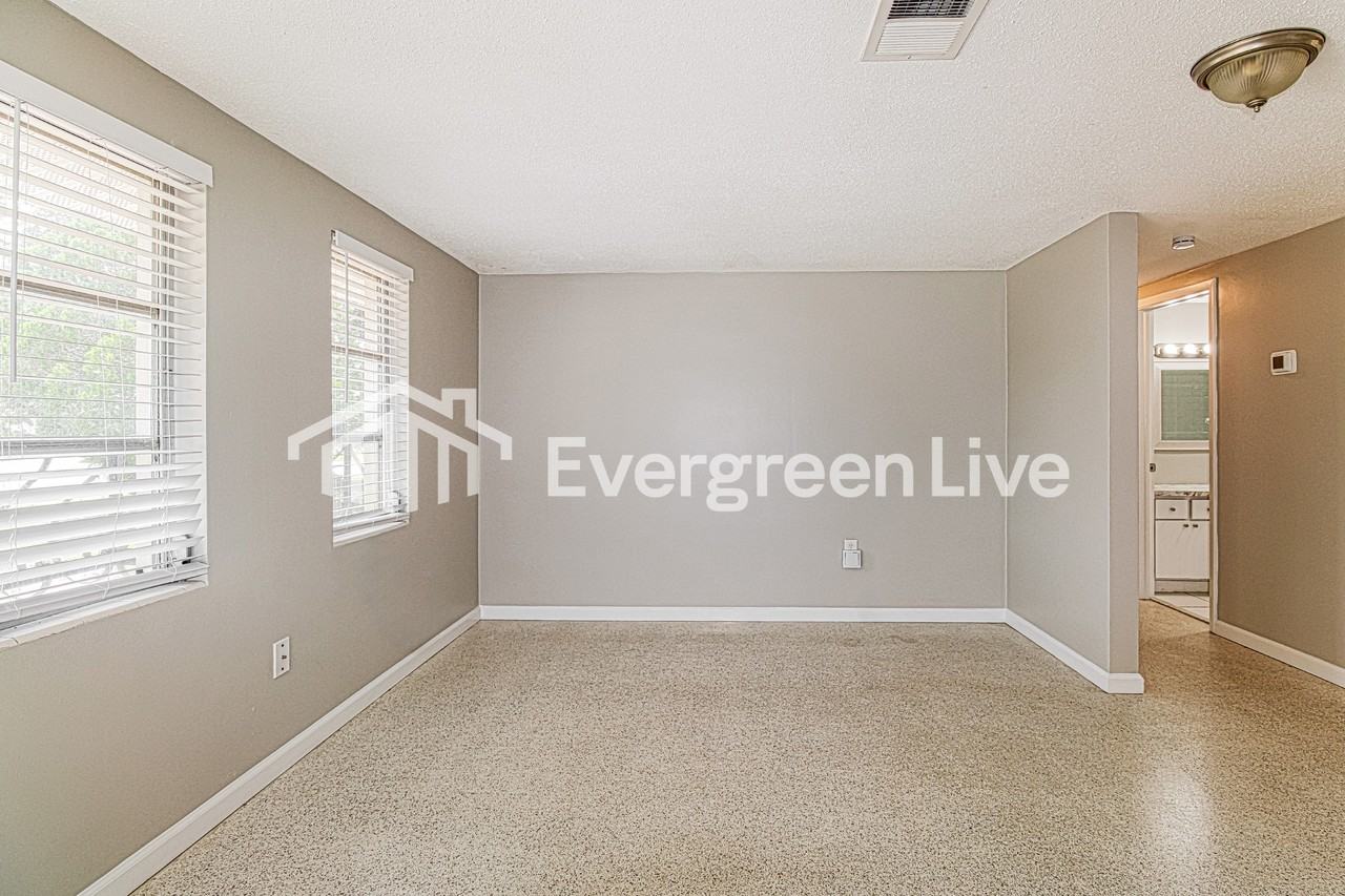 10433 Purple Ln - Photo 4 of 15