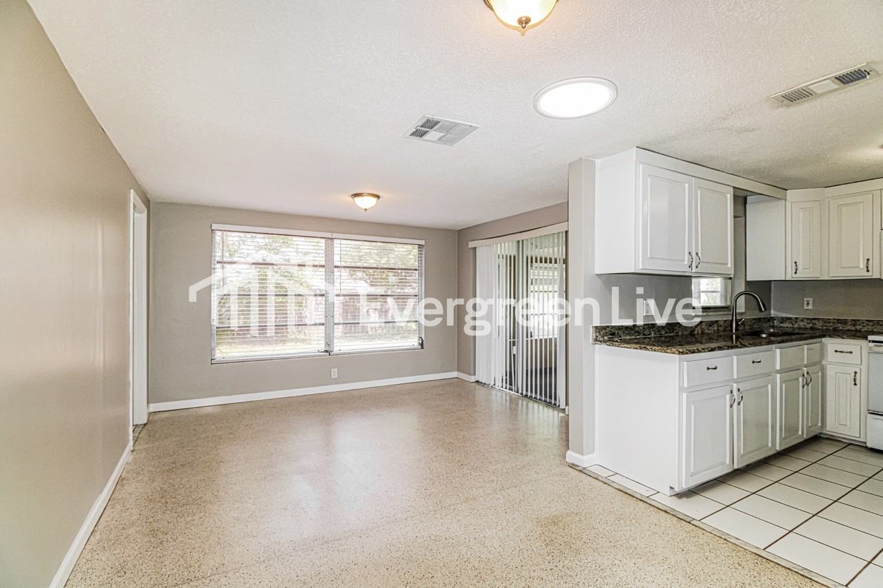 10433 Purple Ln - Photo 5 of 15