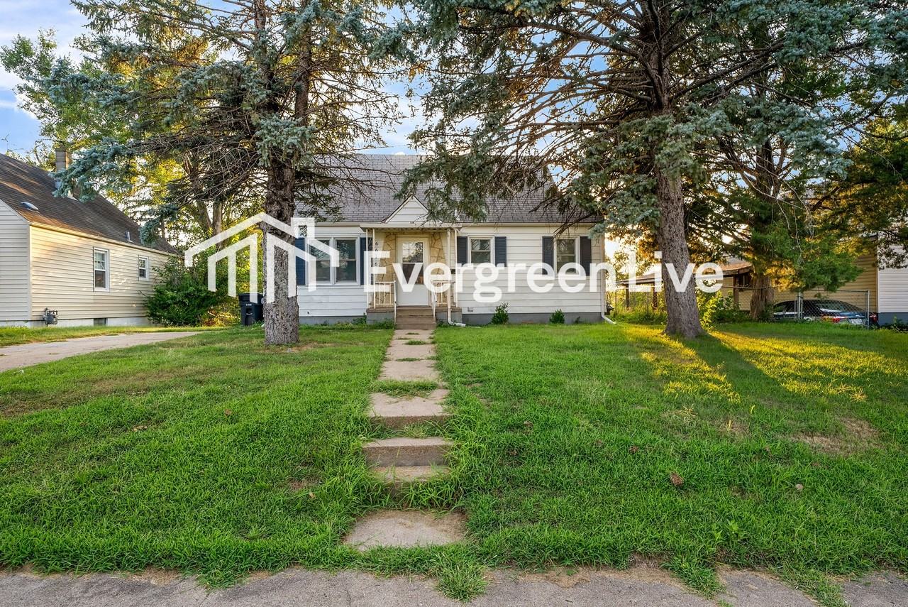 6616 S 30th St - Photo 2 of 26