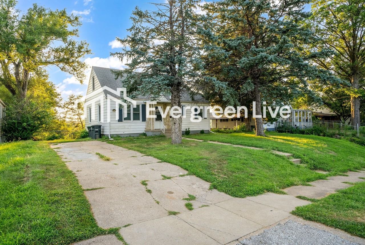 6616 S 30th St - Photo 3 of 26