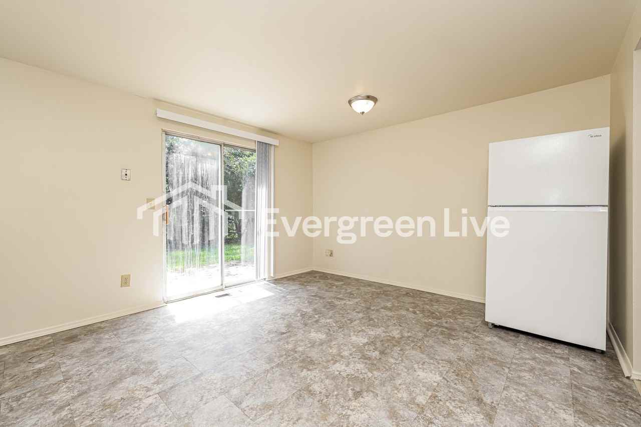 8203 Mount Carmel St - Photo 6 of 15