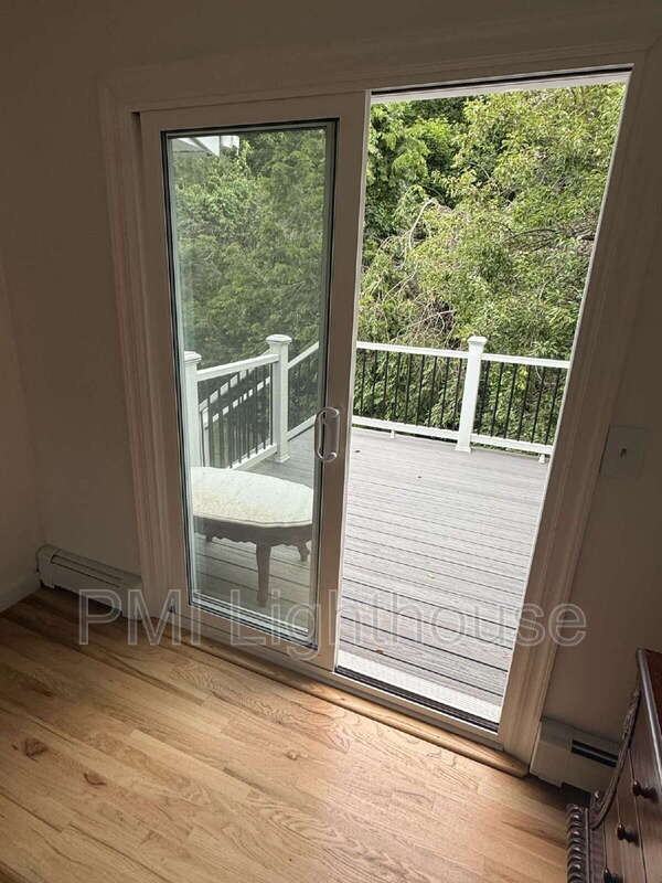 2077 Feuereisen Ave - Photo 7 of 25