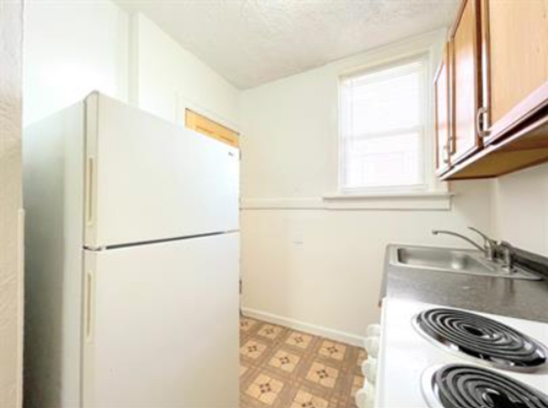 3619 Hereford St #2S - Photo 5 of 7