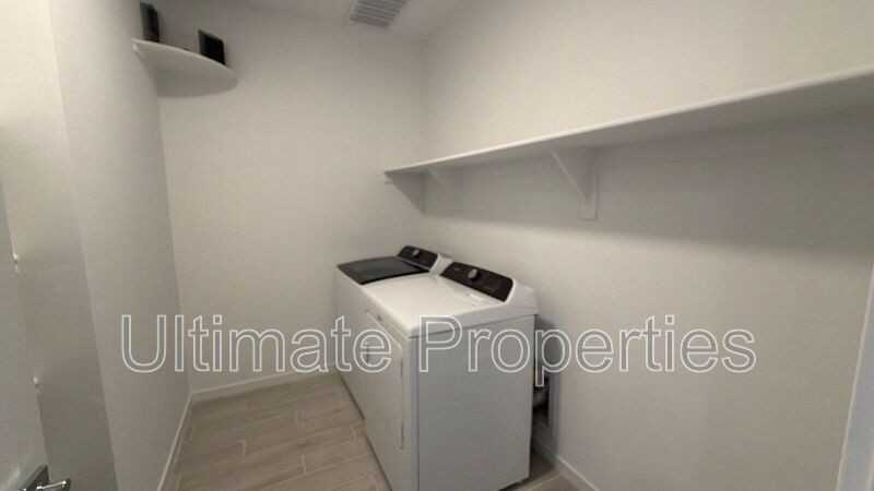 17875 W Washington St - Photo 6 of 11