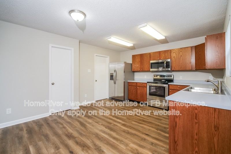 524 Runnymede Ct - Photo 4 of 21