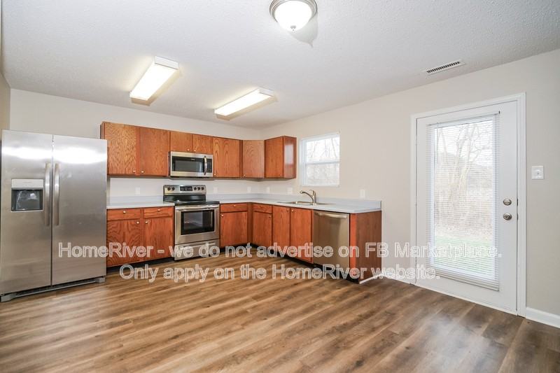 524 Runnymede Ct - Photo 7 of 21