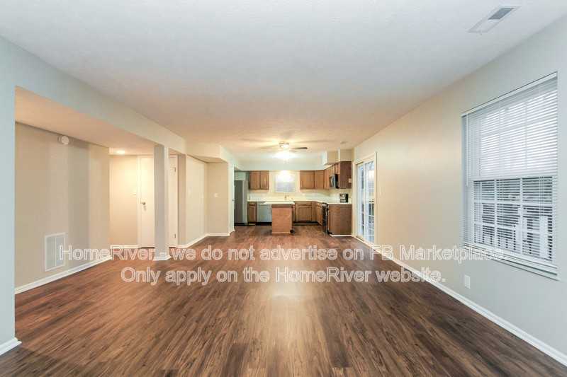 912 Farmview Ln - Photo 4 of 19