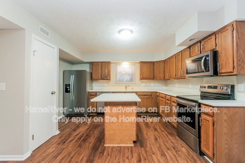 912 Farmview Ln - Photo 5 of 19
