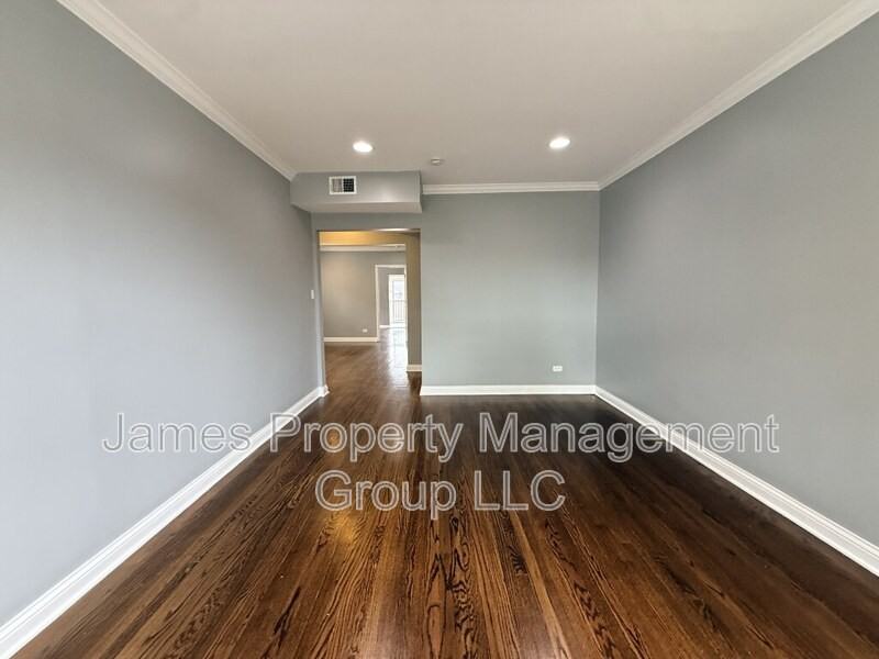 4023 N Troy St - Photo 3 of 10