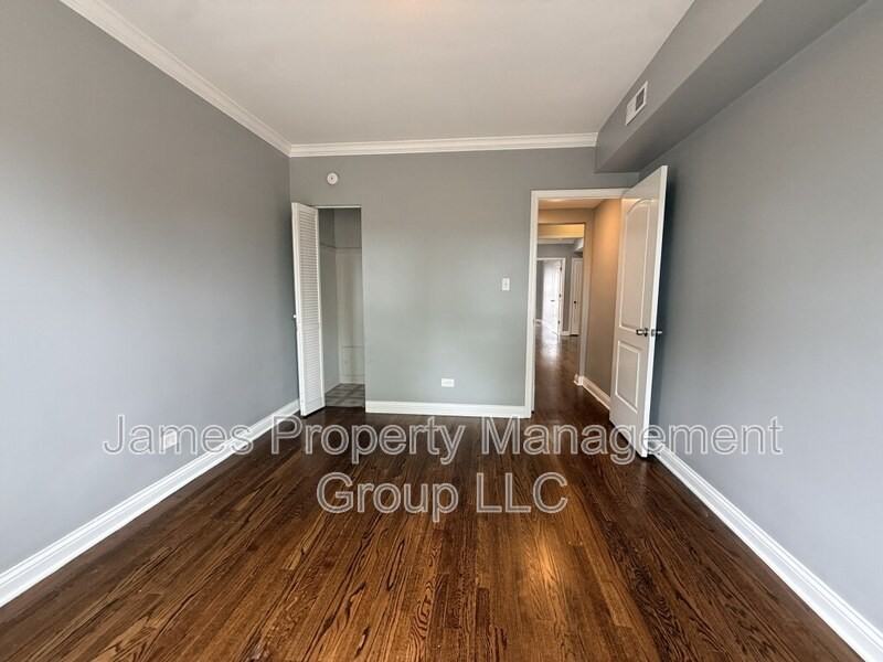 4023 N Troy St - Photo 4 of 10