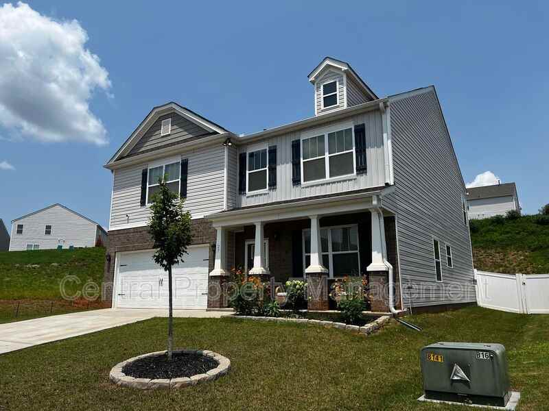 27 Oak Edge Ln - Photo 2 of 21