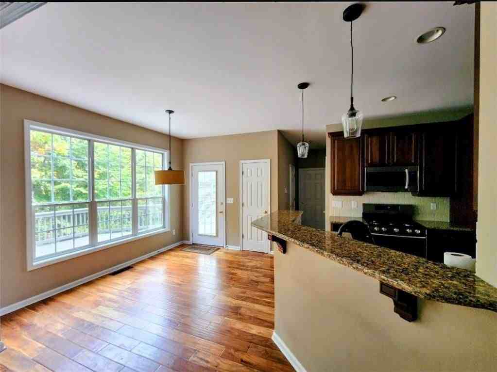 3305 Goldmist Dr - Photo 3 of 11